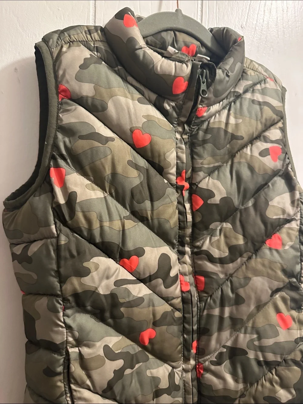 GAP Olive Green Camo Puffer Vest with Red Heart Accents